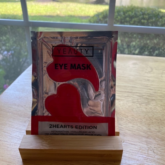 Beauty Eye Mask 2 Hearts Edition 2025 - Picture 6 of 7